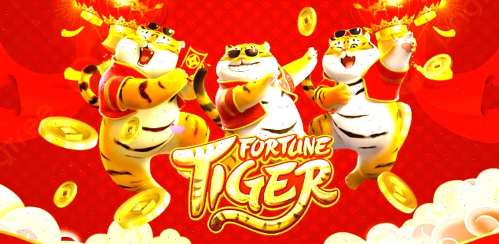 fatt99 ကတ်ဂိမ်း Poker Rummy မြန်မာ ကစားသမားများ Mobile App ဖြင့် ကစားနေသောမြင်ကွင်း